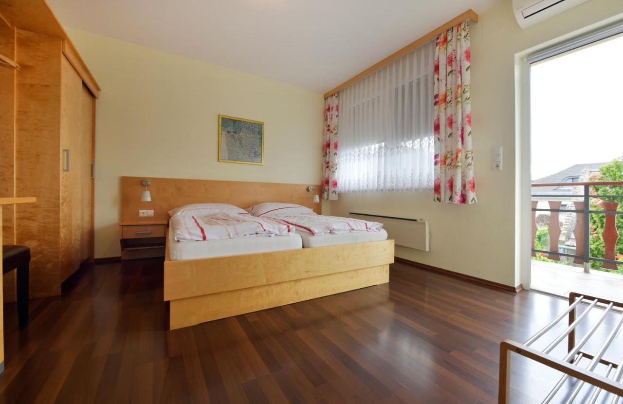 Hotel Blumenhof Wegleitner Illmitz Esterno foto